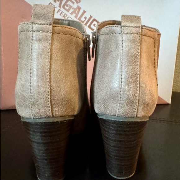 Fergalicious Women's Tan Ankle Boots - Picture 4 of 7